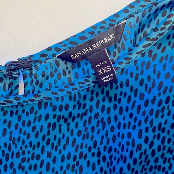 Banana Republic petite blouse. Blue and black. Silky feel polyester. XXSP. NWOT. - Picture 2 of 3